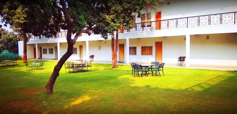 Aapno Ghar Photo2